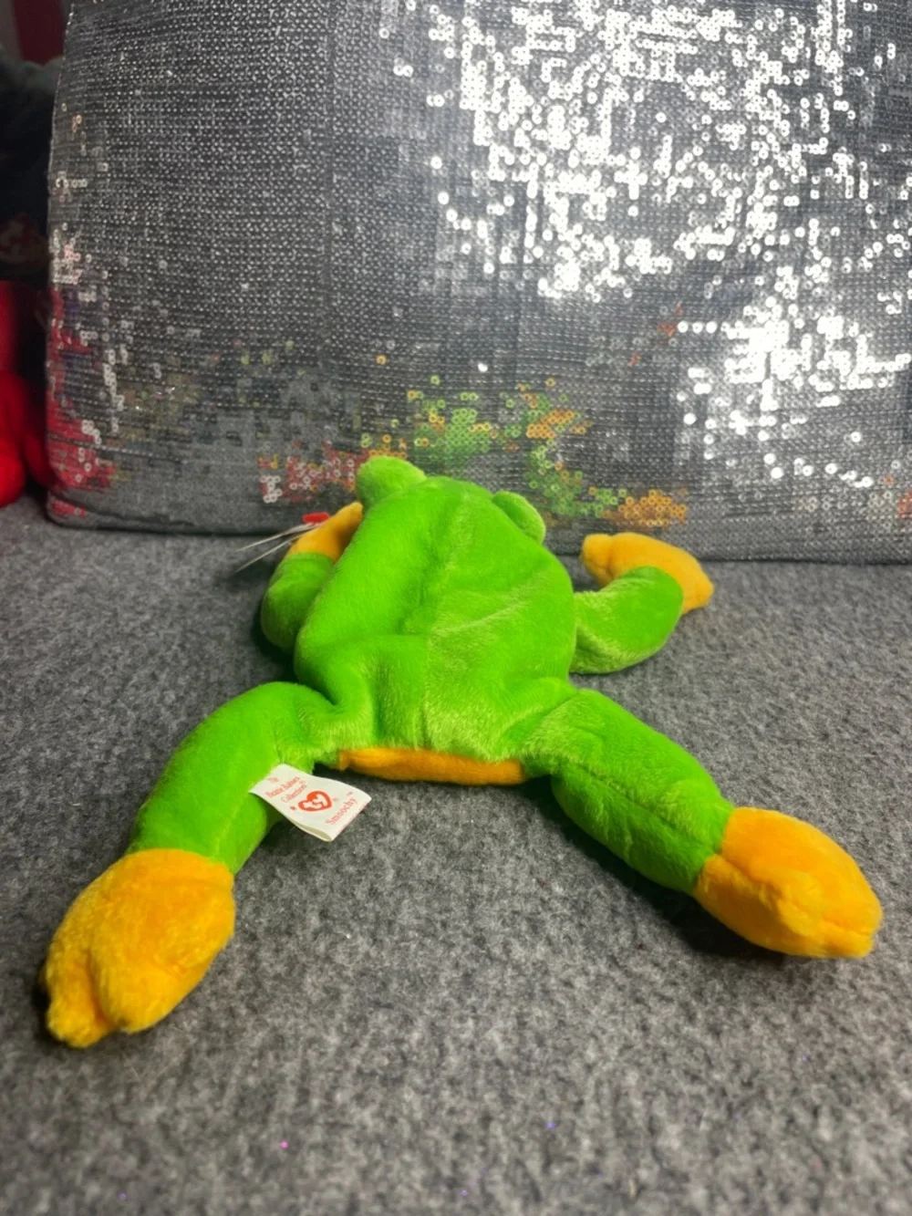 Smoochy The Frog: Ty Bright Green Plush Frog with Orange Accents - Picture 4 of 9